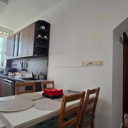 Aqua Apartman Tiszaujvaros Ngoại thất bức ảnh