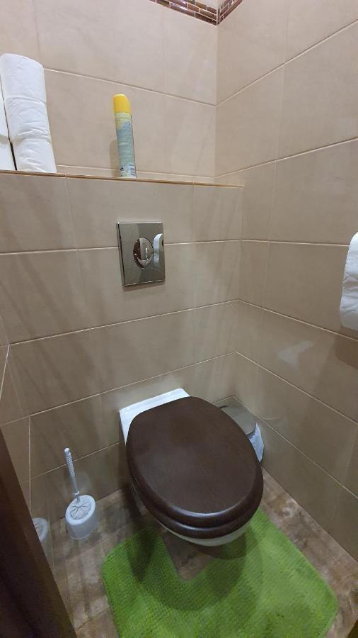 Aqua Apartman Tiszaujvaros Ngoại thất bức ảnh