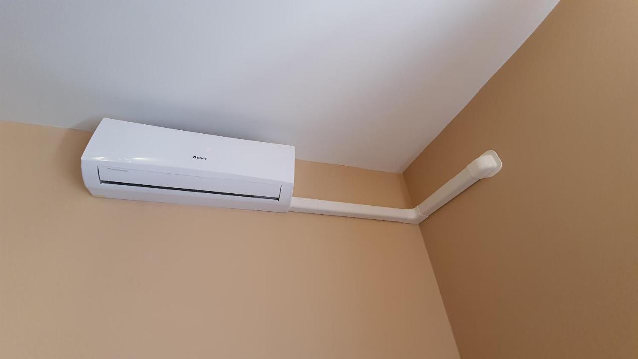 Aqua Apartman Tiszaujvaros Ngoại thất bức ảnh