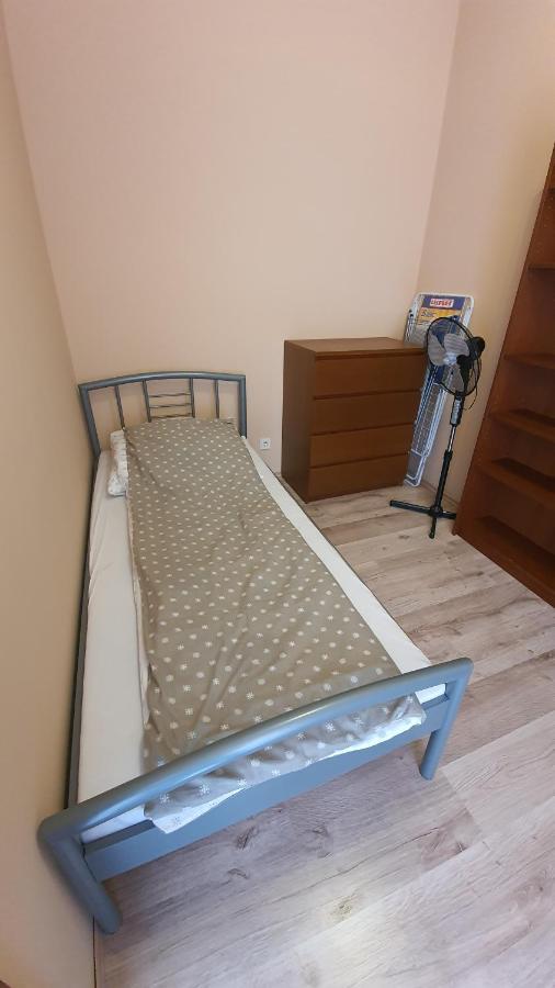 Aqua Apartman Tiszaujvaros Ngoại thất bức ảnh