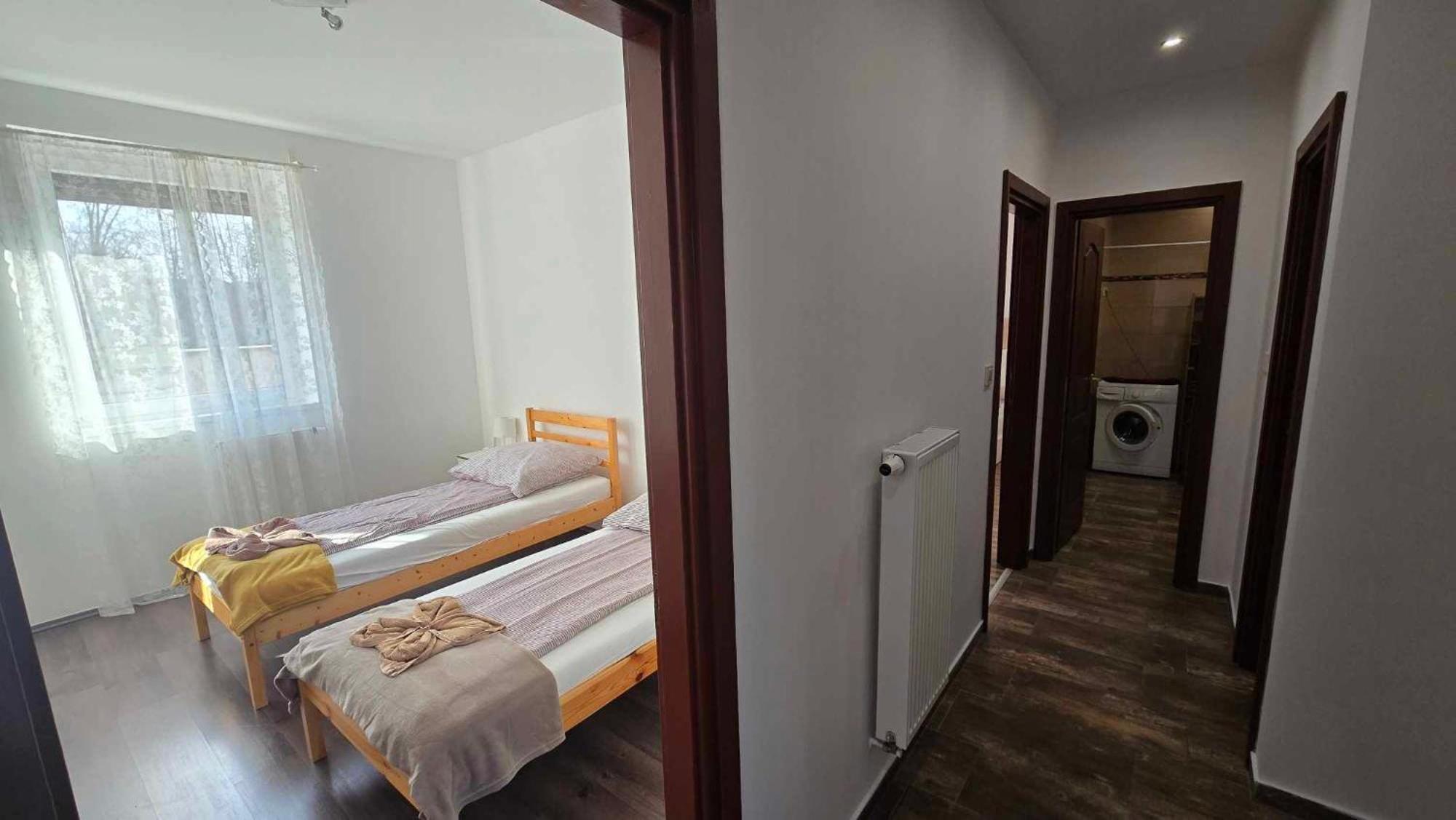 Aqua Apartman Tiszaujvaros Ngoại thất bức ảnh
